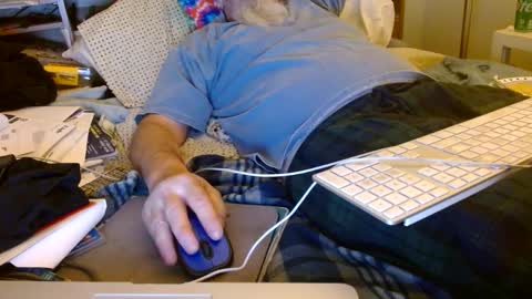 Snapshot of onemattu chatting on December 9, 2024, 7:06 am Mattu online show from December 9, 2024, 7:06 am