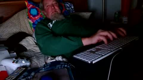 Snapshot of onemattu chatting on December 26, 2024, 6:41 am Mattu online show from December 26, 2024, 6:41 am