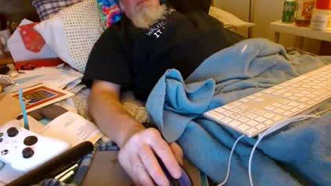 Snapshot of onemattu chatting on January 12, 2025, 7:32 am Mattu online show from January 12, 2025, 7:32 am