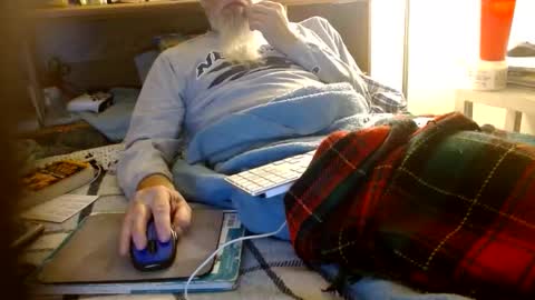 Snapshot of onemattu chatting on November 23, 2025, 6:02 am Mattu online show from November 23, 2025, 6:02 am