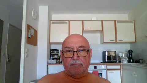 Onemoretimebis online show from July 27, 2026, 11:39 am
