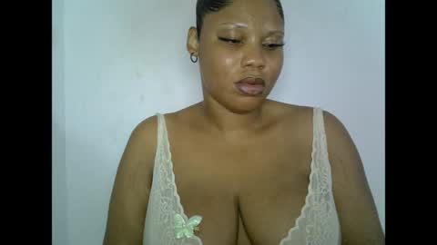 oneofdbestchubbygaloncb online show from May 5, 2026, 7:00 pm
