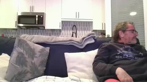 Snapshot of oneoften1000 chatting on February 16, 2025, 3:26 am couple mature milf bigboobs curvy mommydaddy online show from February 16, 2025, 3:26 am