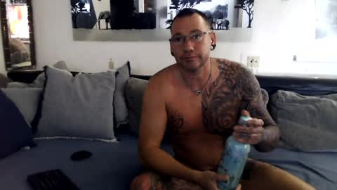 .....mICha..... online show from August 3, 2026, 6:12 am