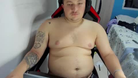 Snapshot of onewhiteboichub chatting on February 17, 2026, 1:57 am Andres INDEPENDENT MODEL online show from February 17, 2026, 1:57 am