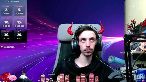 Snapshot of oni_hoshi chatting on December 13, 2025, 7:53 pm Oni hoshi online show from December 13, 2025, 7:53 pm