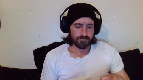 Snapshot of oniyoshiken chatting on November 16, 2025, 12:38 am oniyoshiken online show from November 16, 2025, 12:38 am