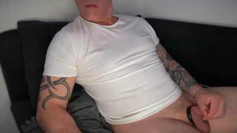 Snapshot of onkel90 chatting on June 14, 2026, 7:38 pm onkel90 online show from June 14, 2026, 7:38 pm