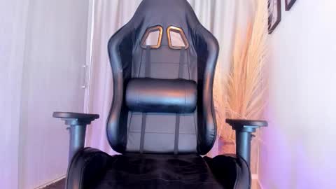 misssaray official online show from February 16, 2026, 10:28 pm