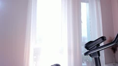 Snapshot of onlycatsss chatting on December 20, 2025, 8:21 am Amelia online show from December 20, 2025, 8:21 am