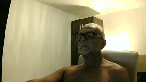 Snapshot of onlyfunwithyou chatting on August 2, 2026, 9:13 pm Onlyfunwithyou online show from August 2, 2026, 9:13 pm