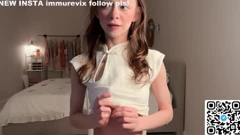 Snapshot of onlykitty_chillhere chatting on April 9, 2026, 11:21 pm BARBARA online show from April 9, 2026, 11:21 pm