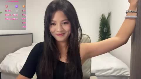 Snapshot of onlylookatu chatting on June 15, 2026, 5:37 pm ku ku online show from June 15, 2026, 5:37 pm