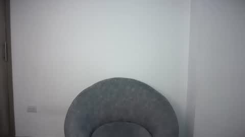 PAREJA LATINA JOVEN MUY CACHONDOS online show from June 23, 2026, 10:08 pm