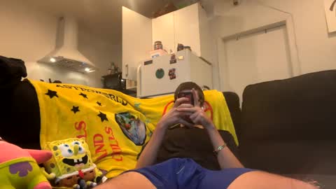 Snapshot of onthecumup69 chatting on January 19, 2025, 9:33 am onthecumup69 online show from January 19, 2025, 9:33 am