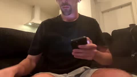 Snapshot of onthecumup69 chatting on September 24, 2025, 9:34 am onthecumup69 online show from September 24, 2025, 9:34 am