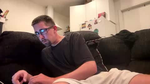 Snapshot of onthecumup69 chatting on October 29, 2025, 10:28 am onthecumup69 online show from October 29, 2025, 10:28 am