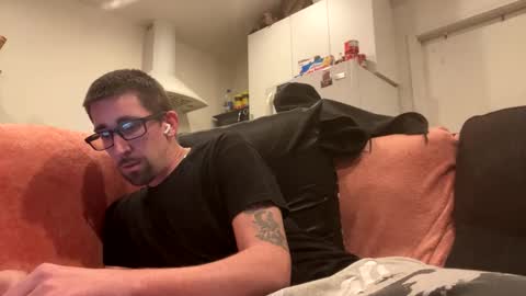 Snapshot of onthecumup69 chatting on February 14, 2026, 2:36 pm onthecumup69 online show from February 14, 2026, 2:36 pm