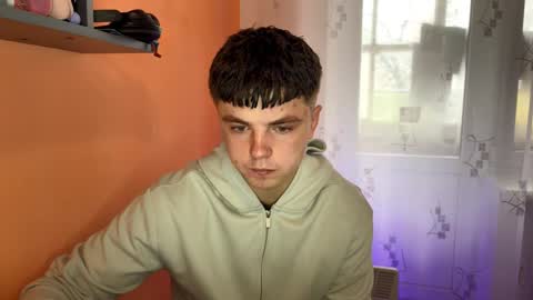 Snapshot of onyiix_ chatting on November 22, 2025, 11:09 am Mike online show from November 22, 2025, 11:09 am