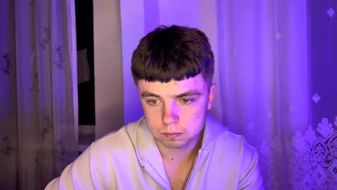 Snapshot of onyiix_ chatting on November 22, 2025, 11:15 pm Mike online show from November 22, 2025, 11:15 pm