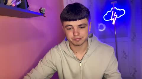 Snapshot of onyiix_ chatting on November 27, 2025, 5:04 pm Mike online show from November 27, 2025, 5:04 pm