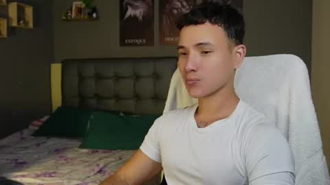 Snapshot of onyx_voss chatting on July 23, 2026, 7:17 am onyx_voss online show from July 23, 2026, 7:17 am
