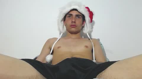 Snapshot of onzas_ chatting on November 5, 2025, 12:21 am onzas_ online show from November 5, 2025, 12:21 am