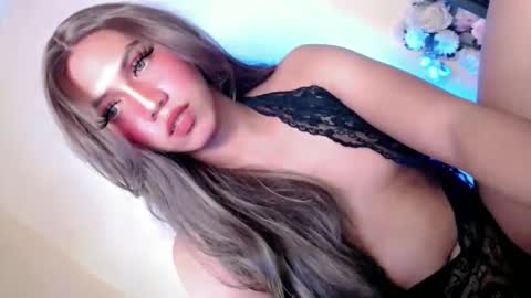 Snapshot of oo_nee_kah_ee_ha chatting on May 31, 2026, 6:09 pm Jaz online show from May 31, 2026, 6:09 pm