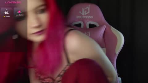 Hannah online show from November 28, 2025, 4:42 pm