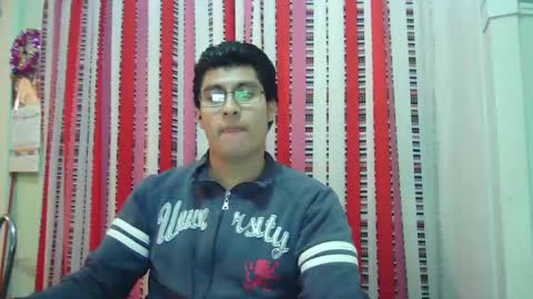 Snapshot of oomaurooo chatting on December 24, 2024, 8:22 am oomaurooo online show from December 24, 2024, 8:22 am