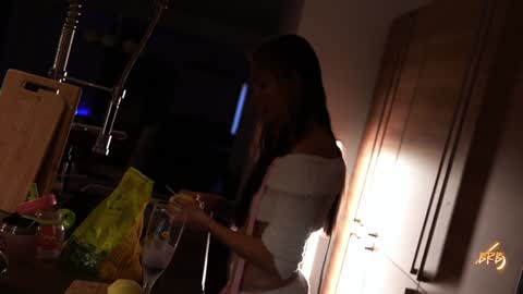 Snapshot of oooops__ chatting on January 20, 2025, 7:14 pm Eva online show from January 20, 2025, 7:14 pm