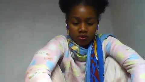 Snapshot of oooorazanasoa chatting on June 22, 2026, 5:37 am oooorazanasoa online show from June 22, 2026, 5:37 am