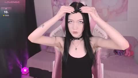Snapshot of ophelia_amber chatting on June 28, 2026, 1:00 am Ophelia online show from June 28, 2026, 1:00 am