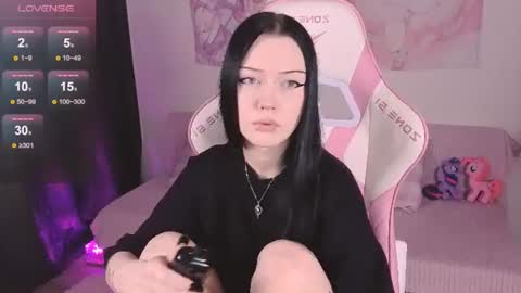 Snapshot of ophelia_amber chatting on July 1, 2026, 7:32 am Ophelia online show from July 1, 2026, 7:32 am