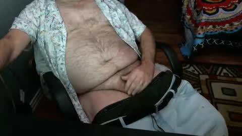Snapshot of opiegonebad chatting on February 4, 2026, 8:42 am Kumquat online show from February 4, 2026, 8:42 am