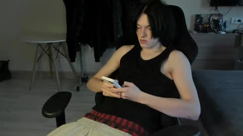 Bella and John online show from April 28, 2026, 4:45 pm