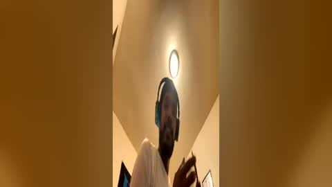 Snapshot of optimusprimelatino chatting on June 18, 2026, 2:34 am optimusprimelatino online show from June 18, 2026, 2:34 am