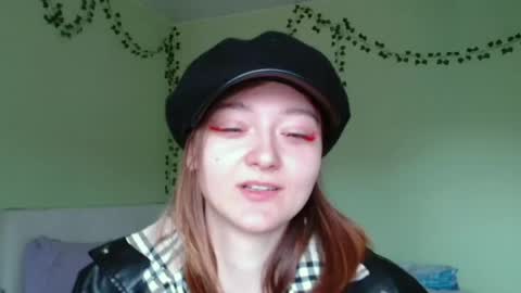 Snapshot of orange___melani chatting on April 14, 2026, 11:16 am Melani online show from April 14, 2026, 11:16 am