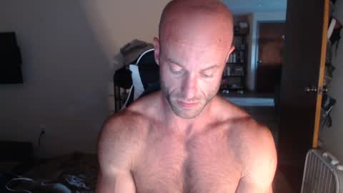 Snapshot of oregon87 chatting on August 3, 2026, 2:43 am The Oregon Lumberjack online show from August 3, 2026, 2:43 am