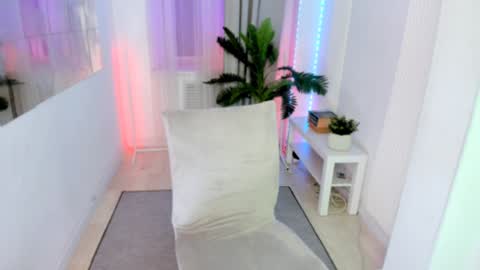 Snapshot of orfeya_one chatting on January 17, 2025, 4:57 pm Orfeya online show from January 17, 2025, 4:57 pm