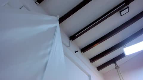 Snapshot of oriana_guzman chatting on February 12, 2025, 11:51 am Miss Guzman online show from February 12, 2025, 11:51 am