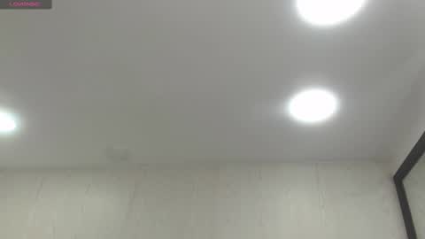 Snapshot of oriana_guzman chatting on February 27, 2025, 11:20 am Miss Guzman online show from February 27, 2025, 11:20 am