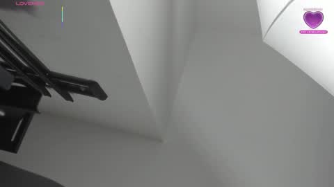 Snapshot of oriana_guzman chatting on October 31, 2025, 4:30 pm Miss Guzman online show from October 31, 2025, 4:30 pm