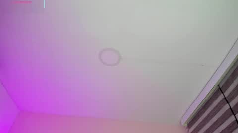 Snapshot of oriana_guzman chatting on November 11, 2025, 11:05 pm Miss Guzman online show from November 11, 2025, 11:05 pm