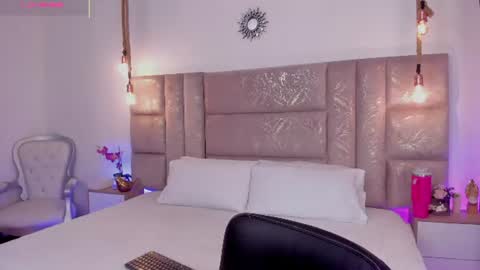 Miss Guzman  online show from July 29, 2026, 11:58 pm