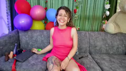 Snapshot of oriana_thomson2 chatting on March 2, 2025, 10:38 pm Oriana online show from March 2, 2025, 10:38 pm