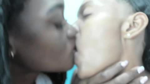 orianna_and_sasha online show from May 14, 2026, 1:29 pm