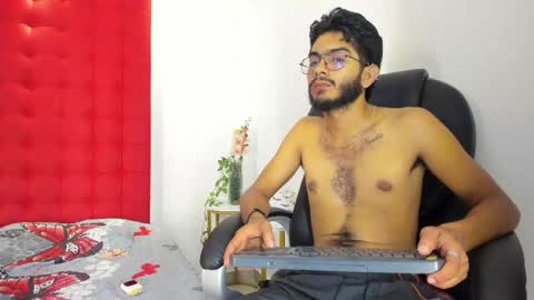 Snapshot of orion_perla chatting on March 11, 2025, 8:30 am orion y perla online show from March 11, 2025, 8:30 am