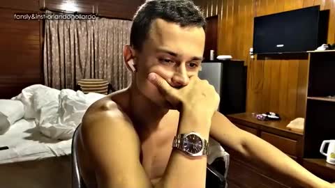 Fansly and Instagram -  online show from November 26, 2025, 2:51 pm