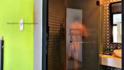 Fansly and Instagram -  online show from January 8, 2026, 7:10 am